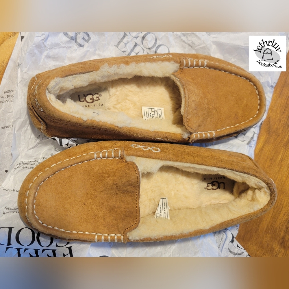 UGG Australia Ansley Slippers Size 6